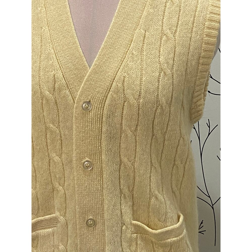 VINTAGE 60s 100% Wool Butter Yellow Cable Knit Vest MEDIUM Tennis Prep Academia - Picture 3 of 6